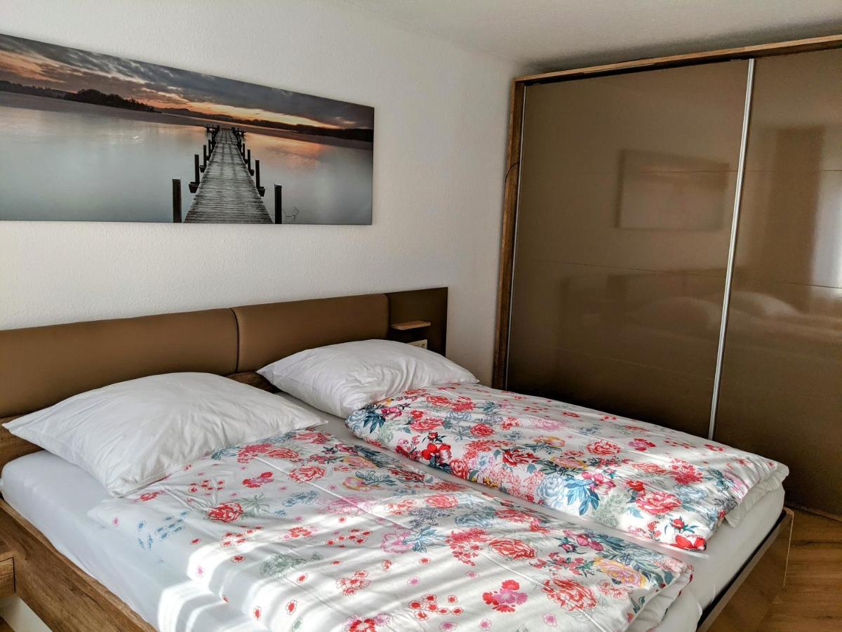 Cozy Apartment With Parking Garage Near Outlet Metzingen  Ngoại thất bức ảnh