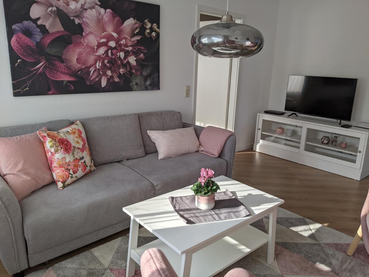 Cozy Apartment With Parking Garage Near Outlet Metzingen  Ngoại thất bức ảnh