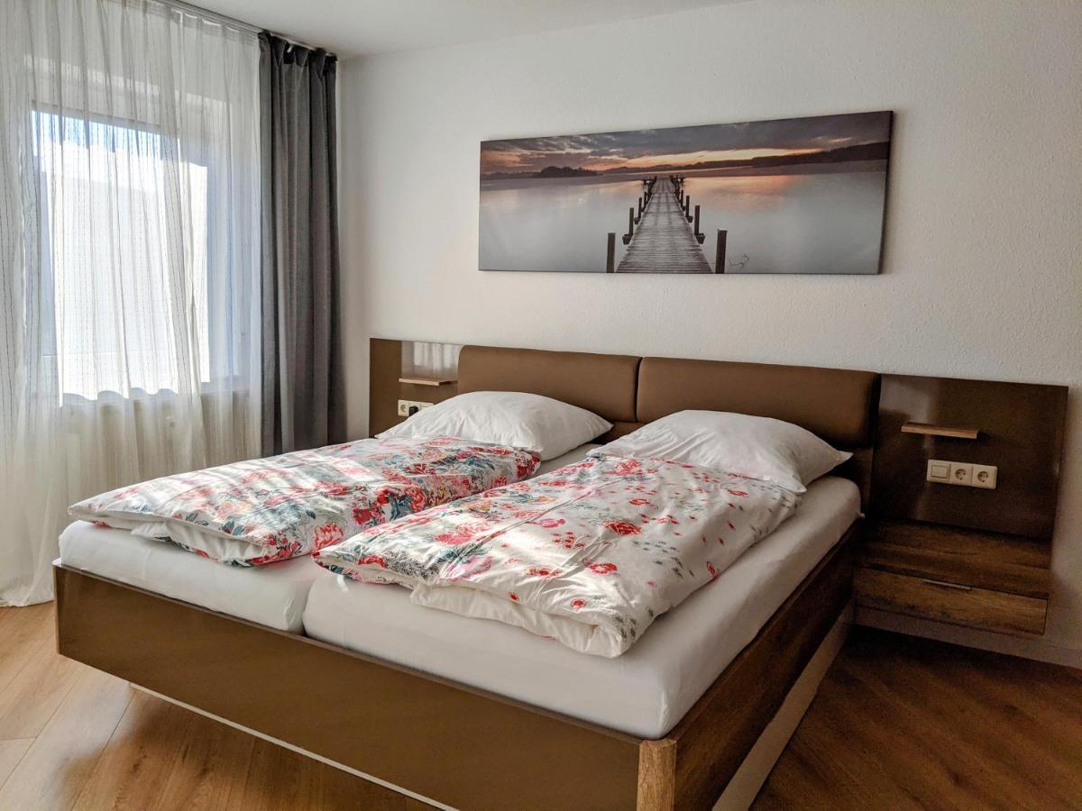 Cozy Apartment With Parking Garage Near Outlet Metzingen  Ngoại thất bức ảnh