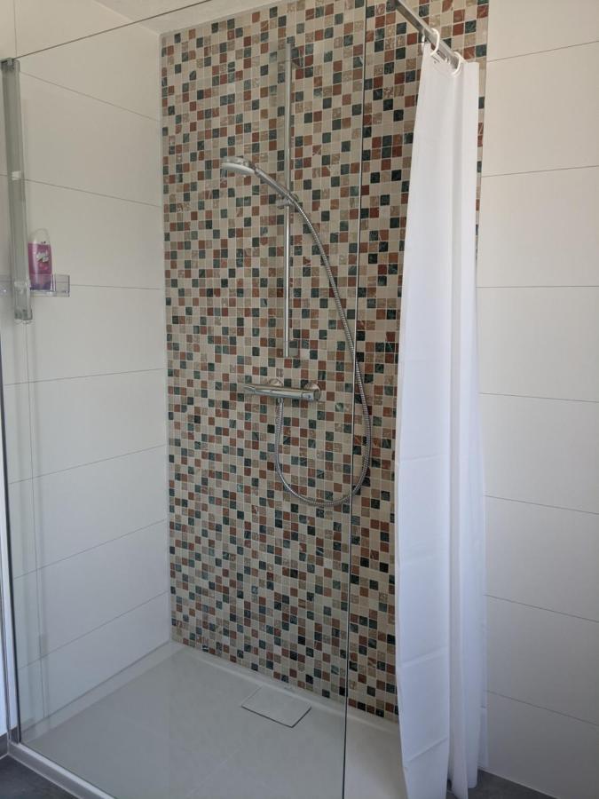 Cozy Apartment With Parking Garage Near Outlet Metzingen  Ngoại thất bức ảnh
